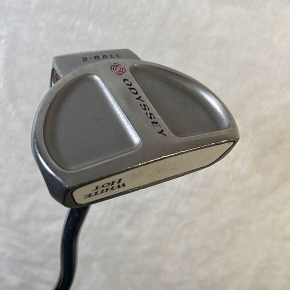 Odyssey White Hot‎ 2ball Lined 35 Inch Right handed Putter - Picture 5 of 11